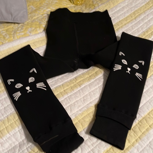 Other - NO LONGER AVAILABLE Great pair of leggings. Heavy thick super warm. .
